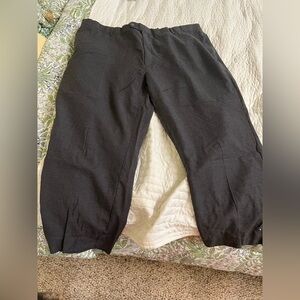 46x26 Jos. A. Bank Black Pants